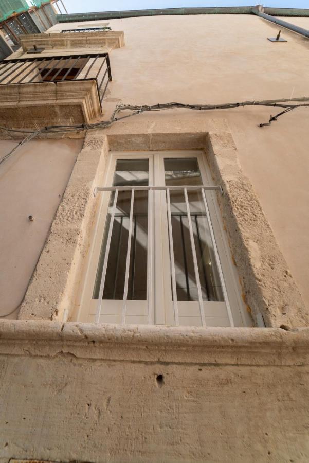Ortigia Charme Piazza Duomo Apartment Syracuse Exterior photo