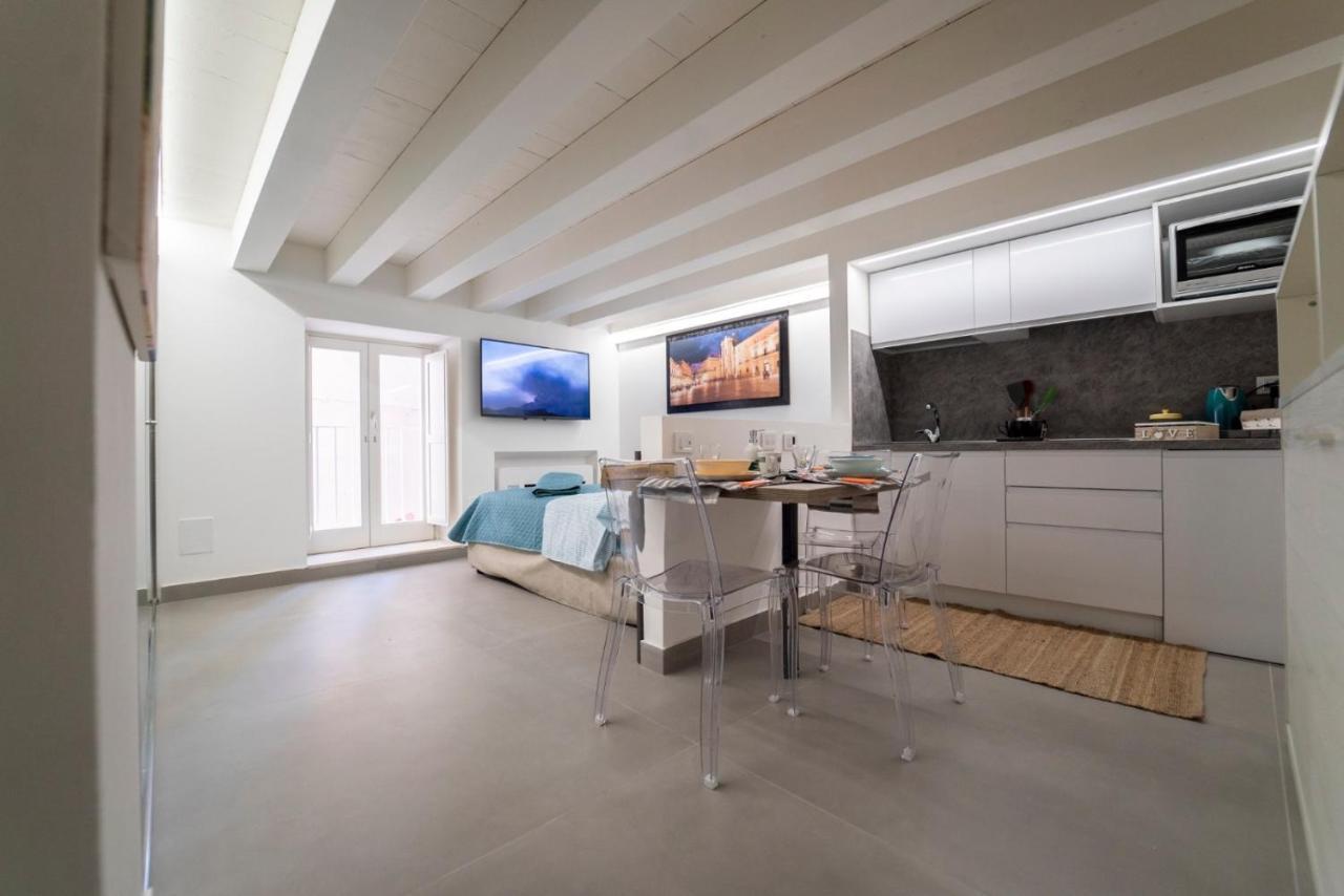 Ortigia Charme Piazza Duomo Apartment Syracuse Exterior photo