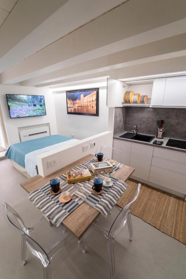 Ortigia Charme Piazza Duomo Apartment Syracuse Exterior photo