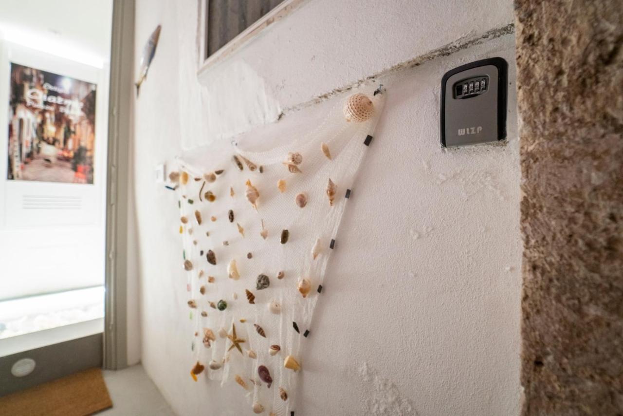 Ortigia Charme Piazza Duomo Apartment Syracuse Exterior photo