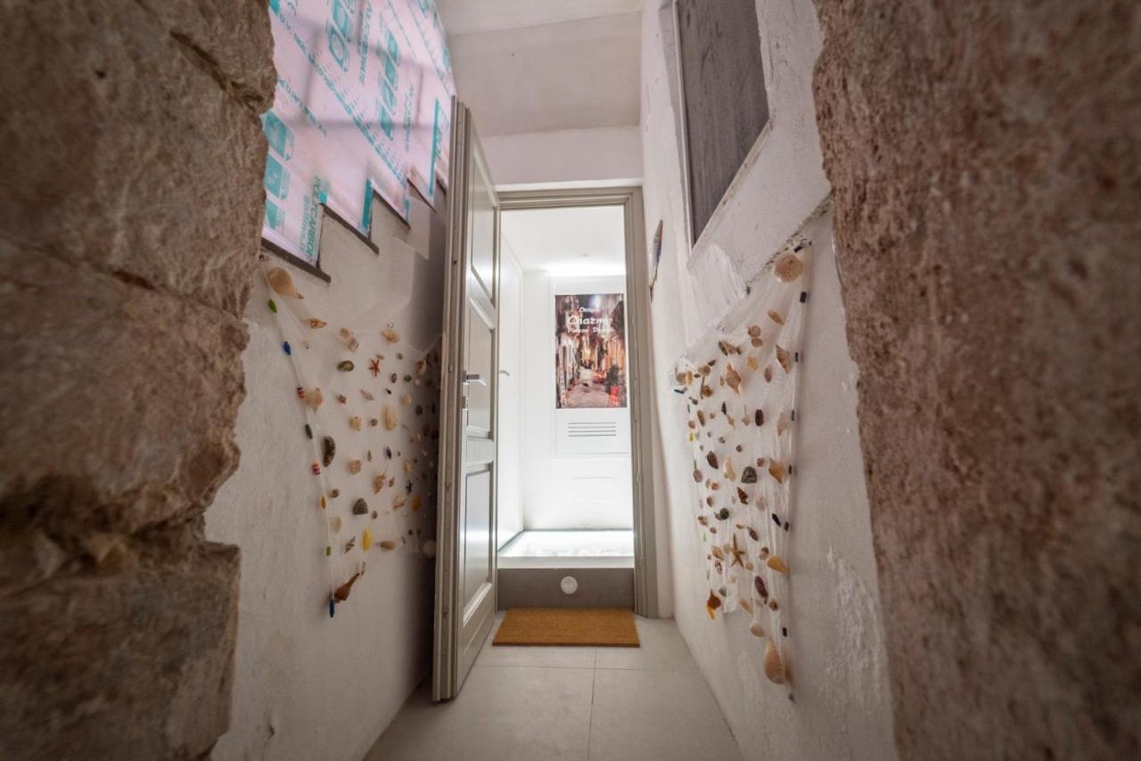 Ortigia Charme Piazza Duomo Apartment Syracuse Exterior photo
